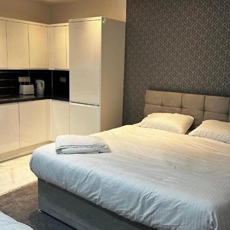Hotel Oyo The Pleasant House Manchester Zewnętrze zdjęcie