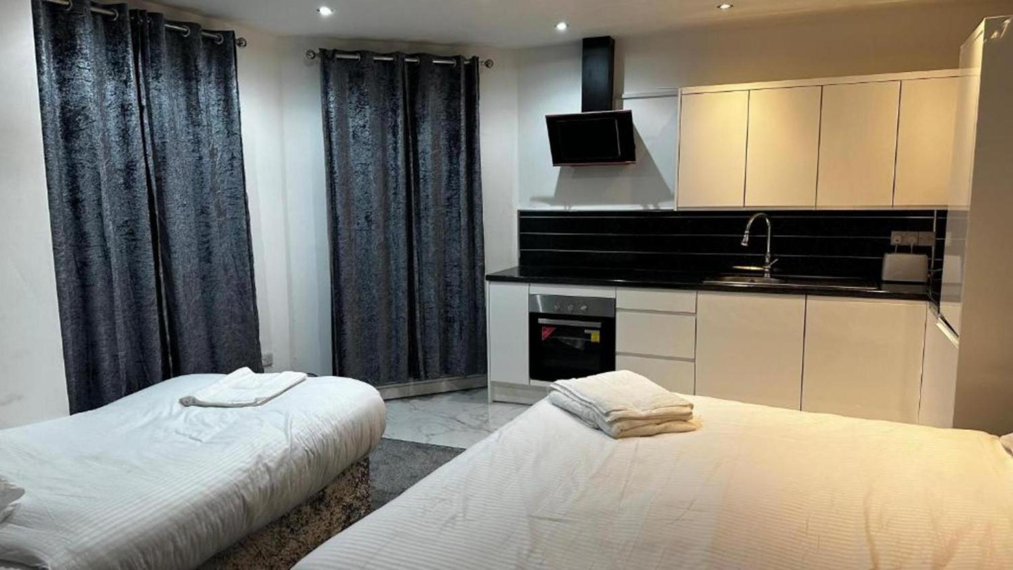Hotel Oyo The Pleasant House Manchester Zewnętrze zdjęcie