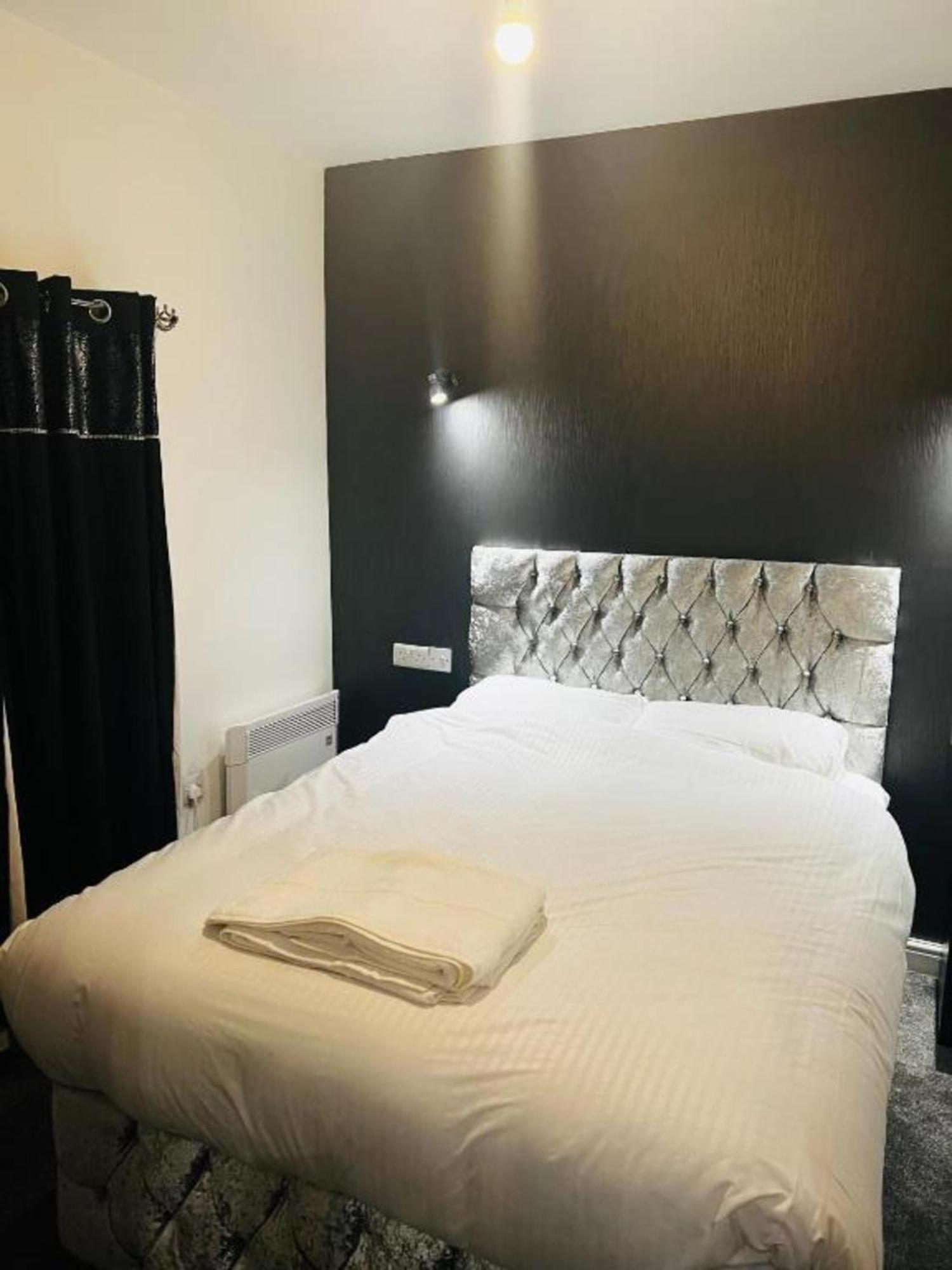 Hotel Oyo The Pleasant House Manchester Zewnętrze zdjęcie
